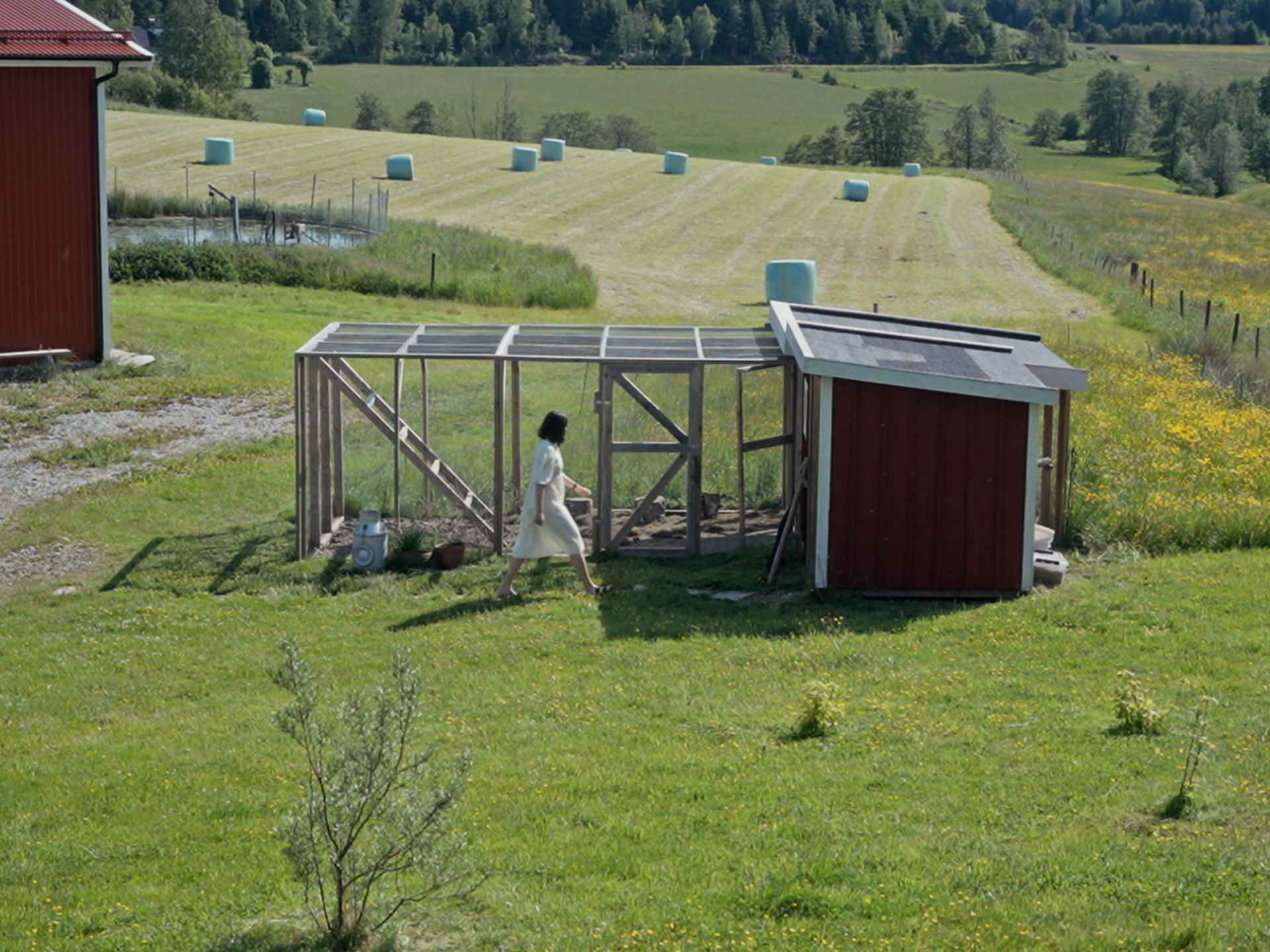 Nytt liv på gammal gård hos @enplatsilur - Smålandsvillan
